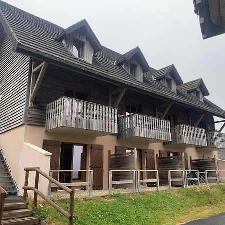 Appartement Dans Residence Bois De La Reine, Besse Et Saint Anastaise Екстер'єр фото