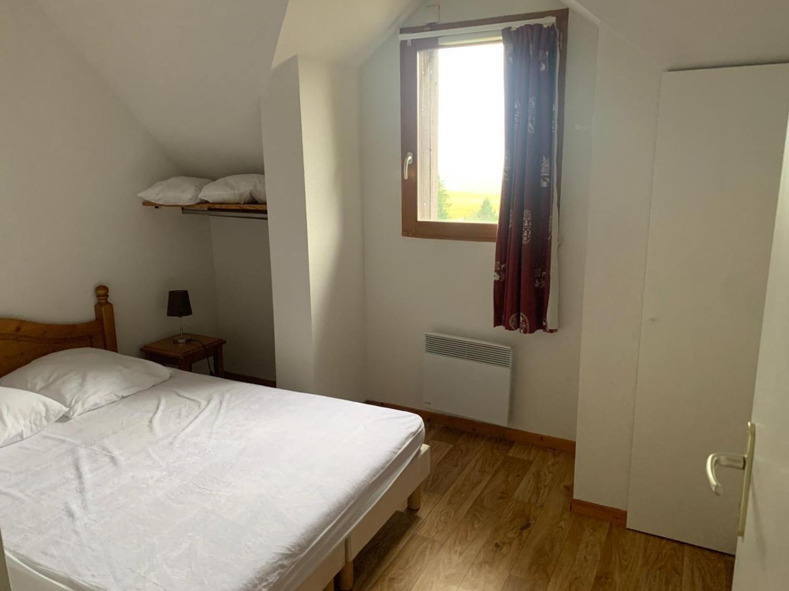 Appartement Dans Residence Bois De La Reine, Besse Et Saint Anastaise Екстер'єр фото